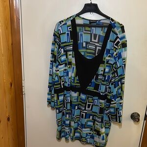 Maggie Barnes Geometric Patterned Tunic Top 5X